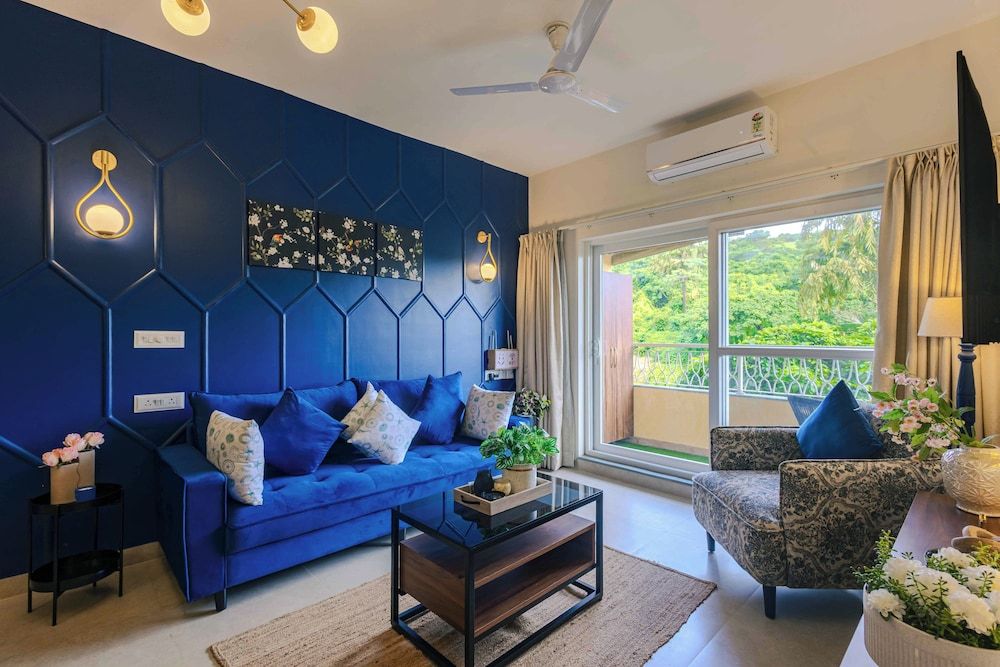 Alaya Stays 1 BHK with  Pool - Veera Marina Apartment, 1 Queen Bed, Balcony, Pool View 16