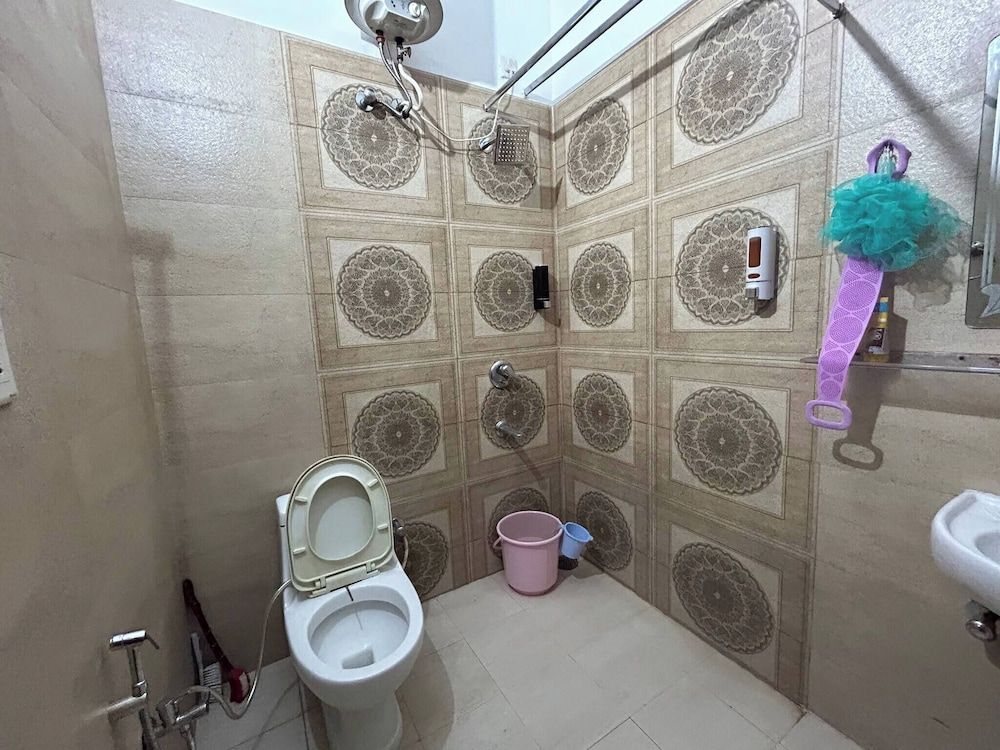 Entire 3bhk Luxury Flat in Zirakpur-panchkula-chandigarh-mohali, Punjab, India Apartment, 3 Bedrooms, Accessible, Smoking 20