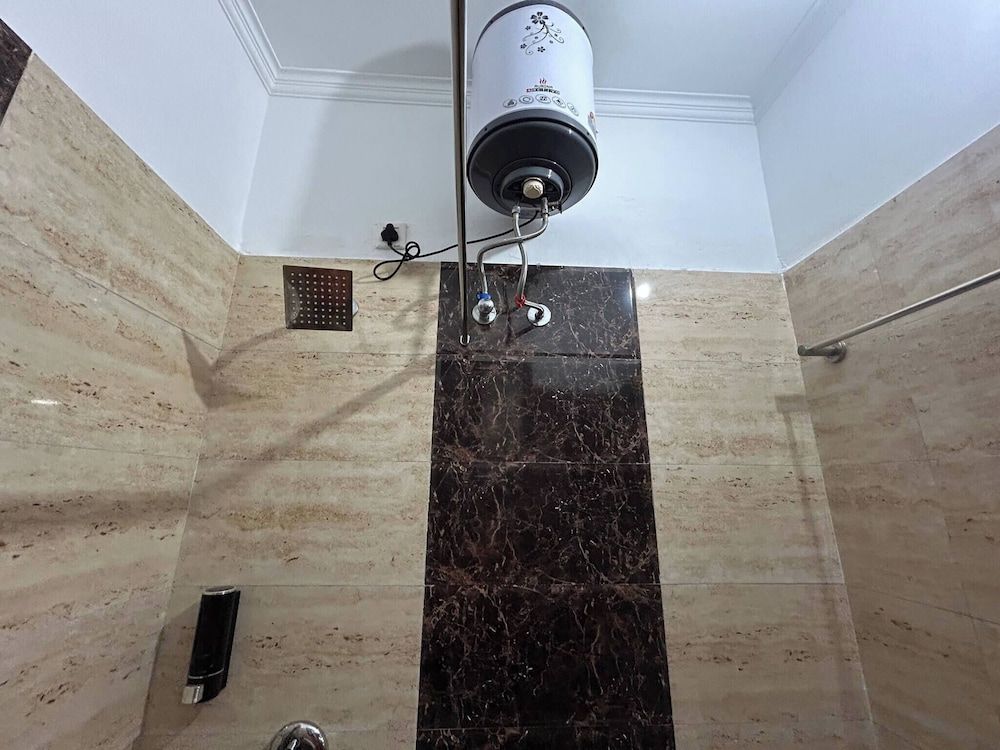 Entire 3bhk Luxury Flat in Zirakpur-panchkula-chandigarh-mohali, Punjab, India Apartment, 3 Bedrooms, Accessible, Smoking 18