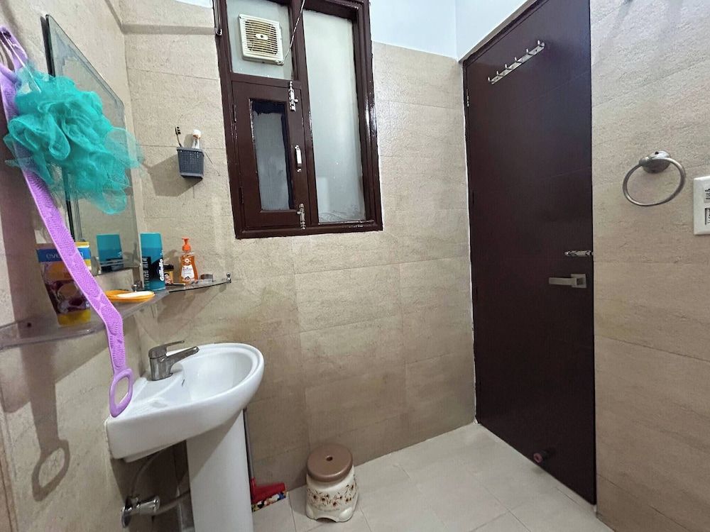 Entire 3bhk Luxury Flat in Zirakpur-panchkula-chandigarh-mohali, Punjab, India Apartment, 3 Bedrooms, Accessible, Smoking 27