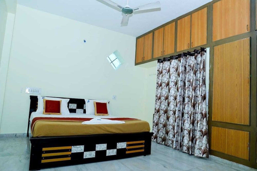 J k homestay Deluxe Apartment 7