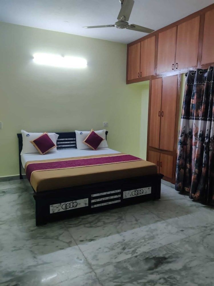 J k homestay Deluxe Apartment 3