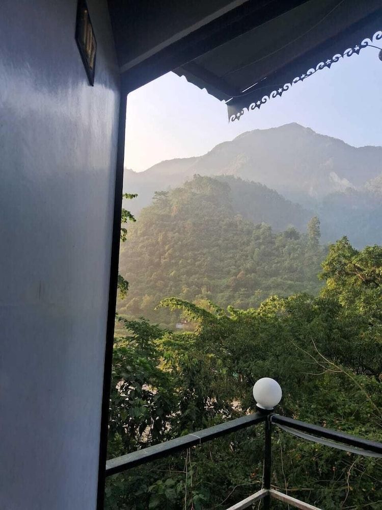 Deluxe Room, Balcony, Hill View