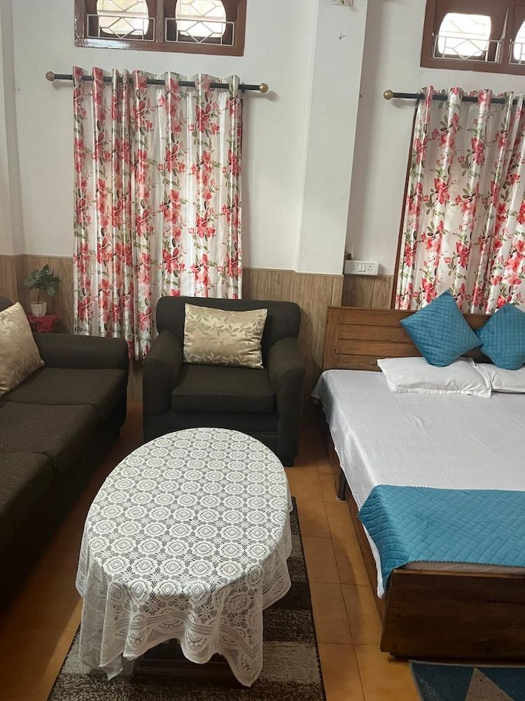 Amazing Homestay Classic House, City View