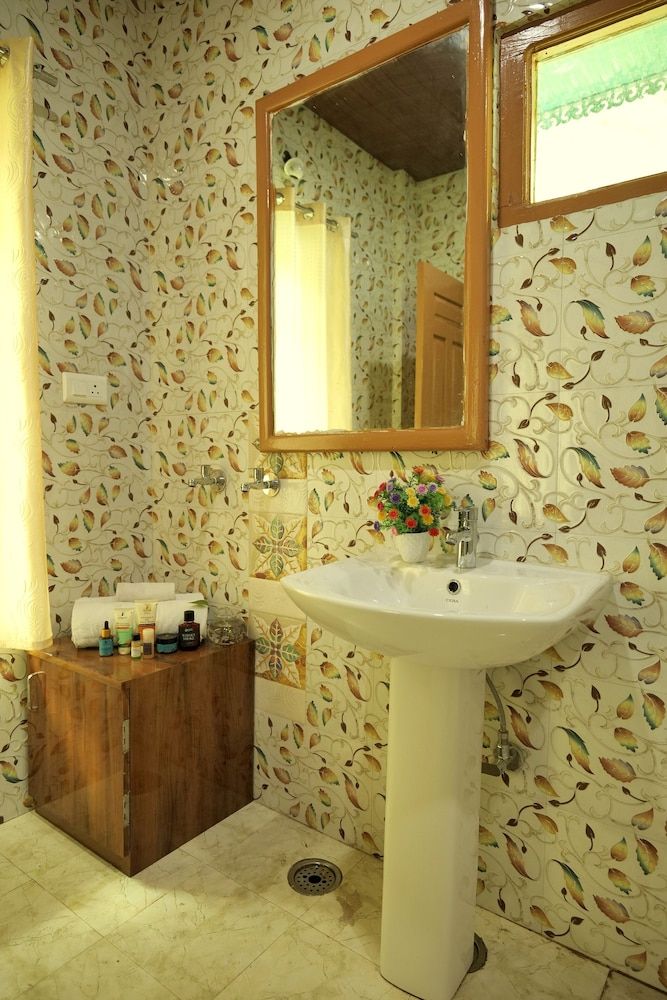 Aarambh - By Shivaneel Hospitality Luxury Villa, 5 Bedrooms, Mountain View 17