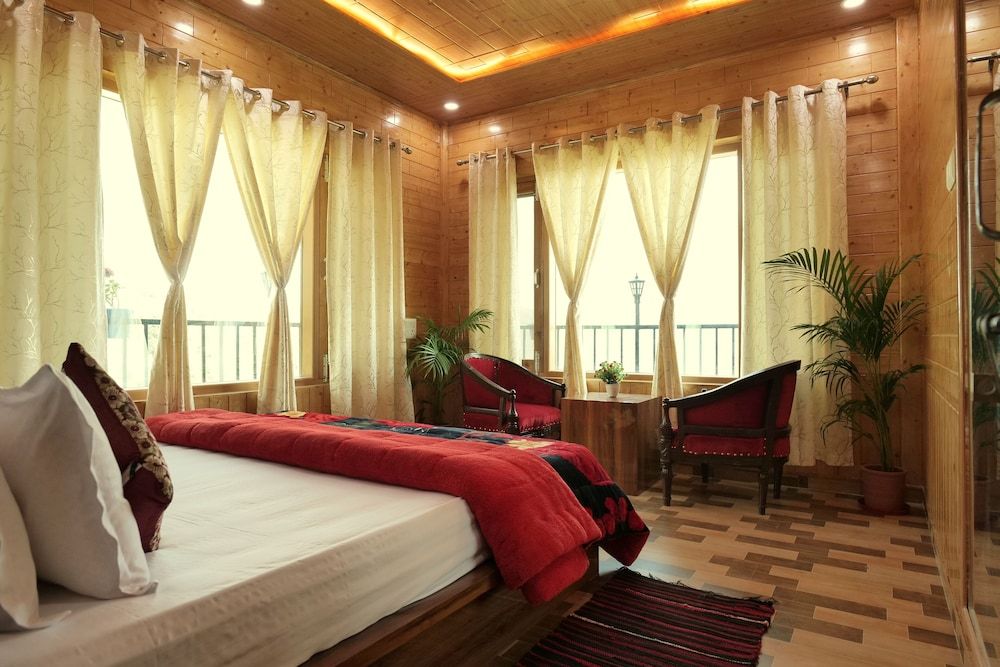 Aarambh - By Shivaneel Hospitality Luxury Villa, 5 Bedrooms, Mountain View