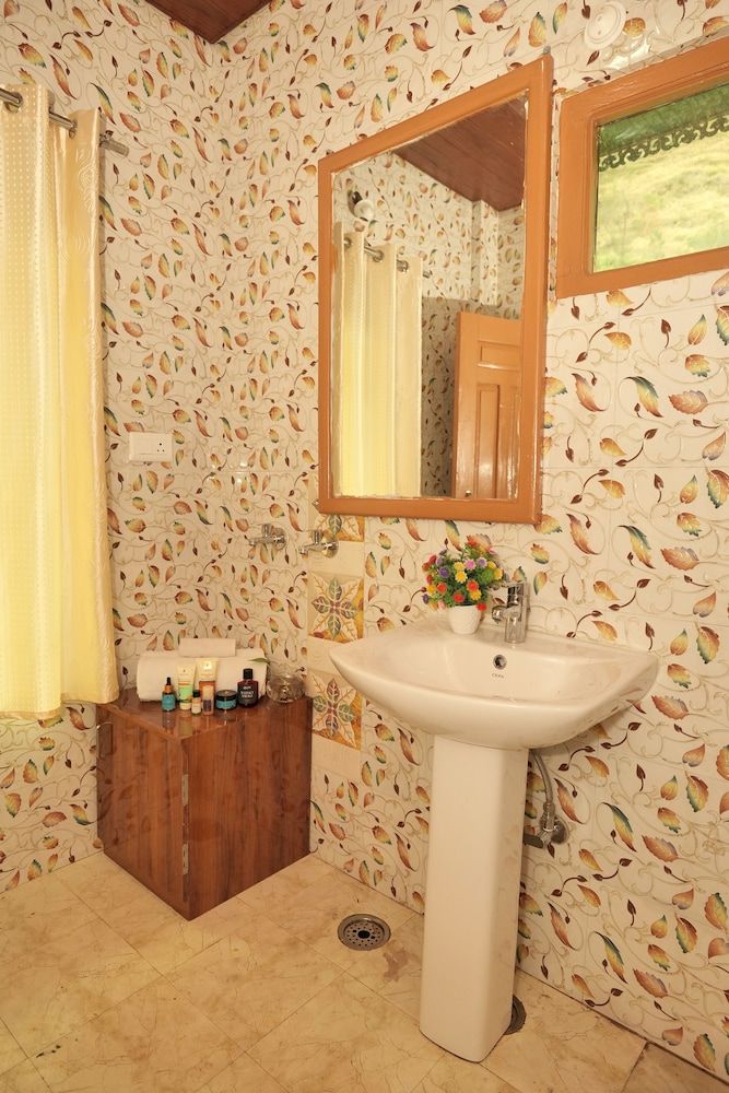 Aarambh - By Shivaneel Hospitality Luxury Villa, 5 Bedrooms, Mountain View 15