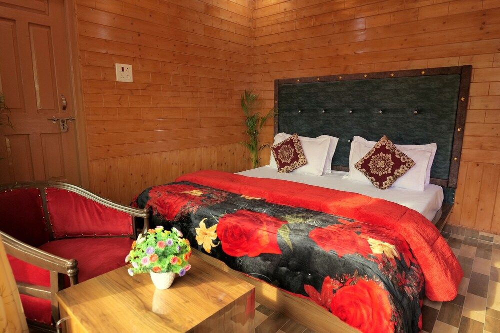 Aarambh - By Shivaneel Hospitality Luxury Villa, 5 Bedrooms, Mountain View 10