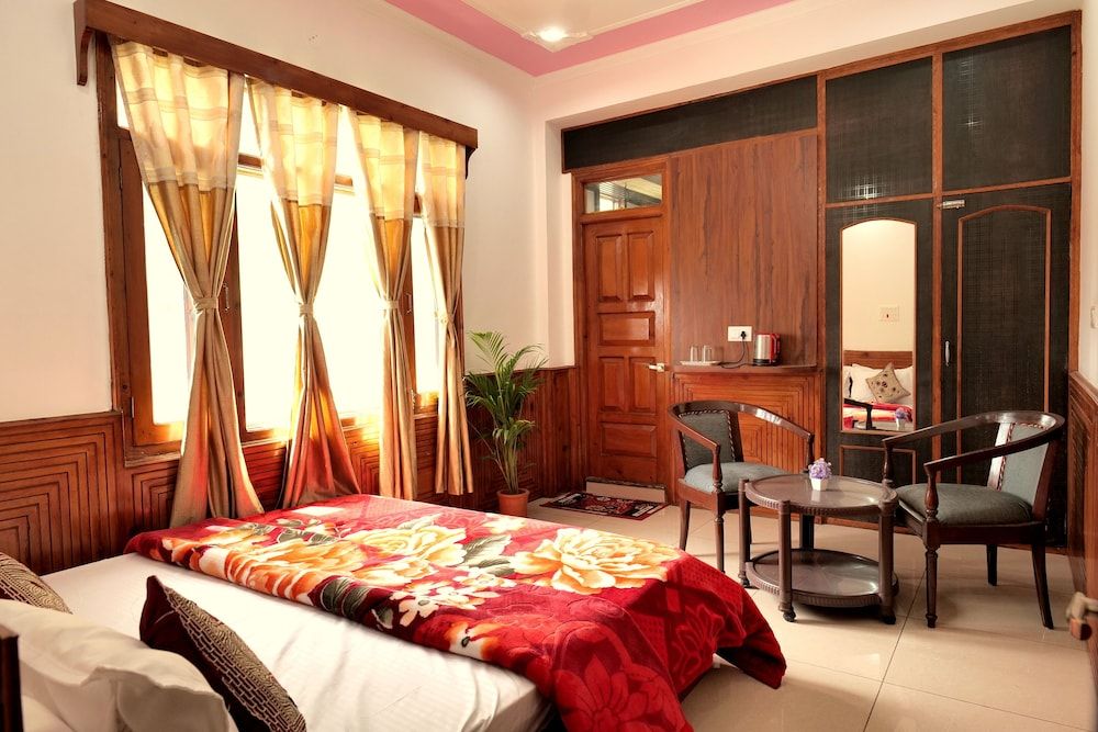 Aarambh - By Shivaneel Hospitality Luxury Villa, 5 Bedrooms, Mountain View 18