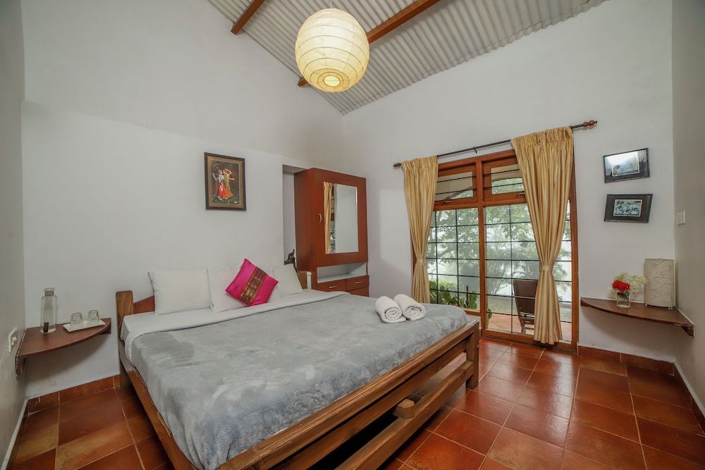 Samrakshitha Suits Suite 2