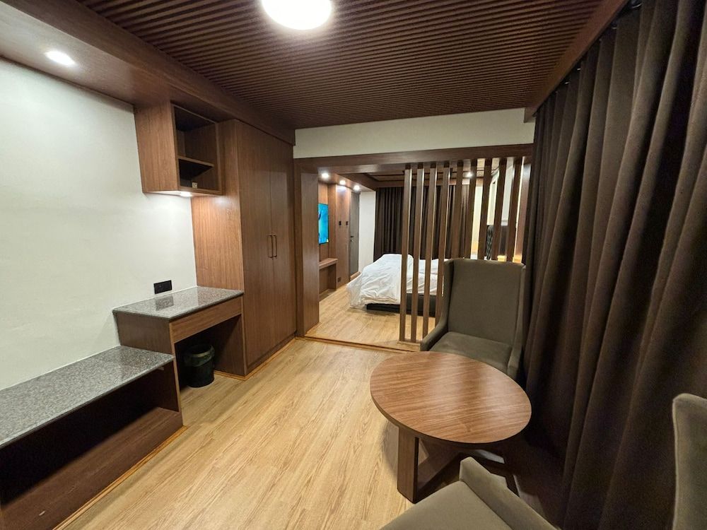 The Magnolia Srinagar Deluxe Apartment 10