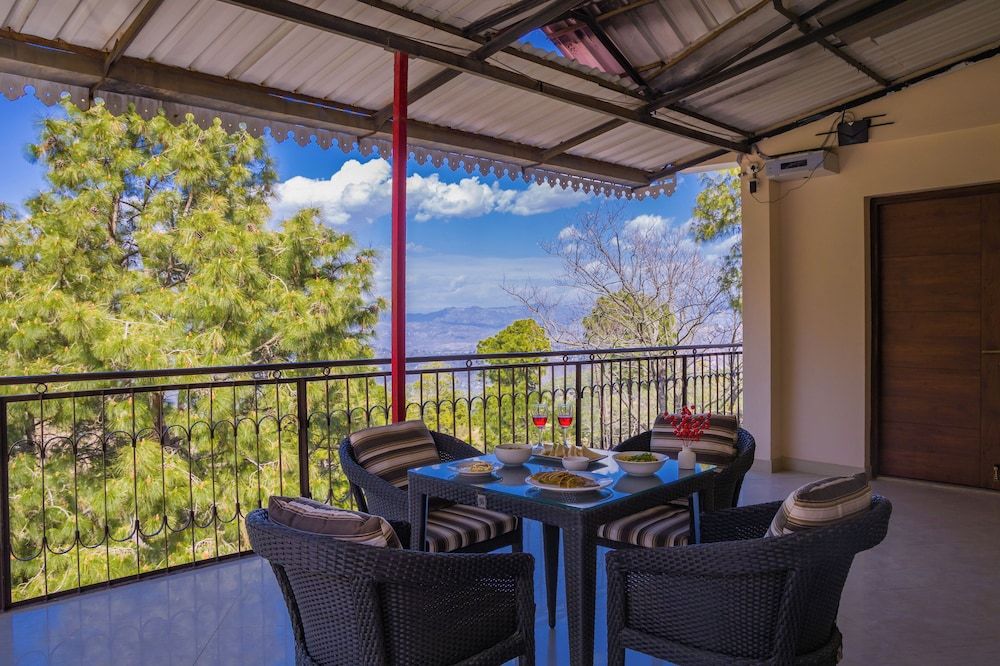 Alaya Stays Captains Nest 3 BHK Retreat With Garden & Scenic Views Luxury Room, Balcony, Hill View 23