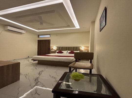 The Silk Route Resort Suite Room
