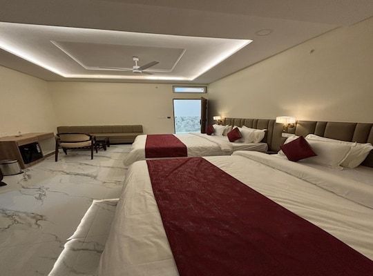 Family Semi Suite Room