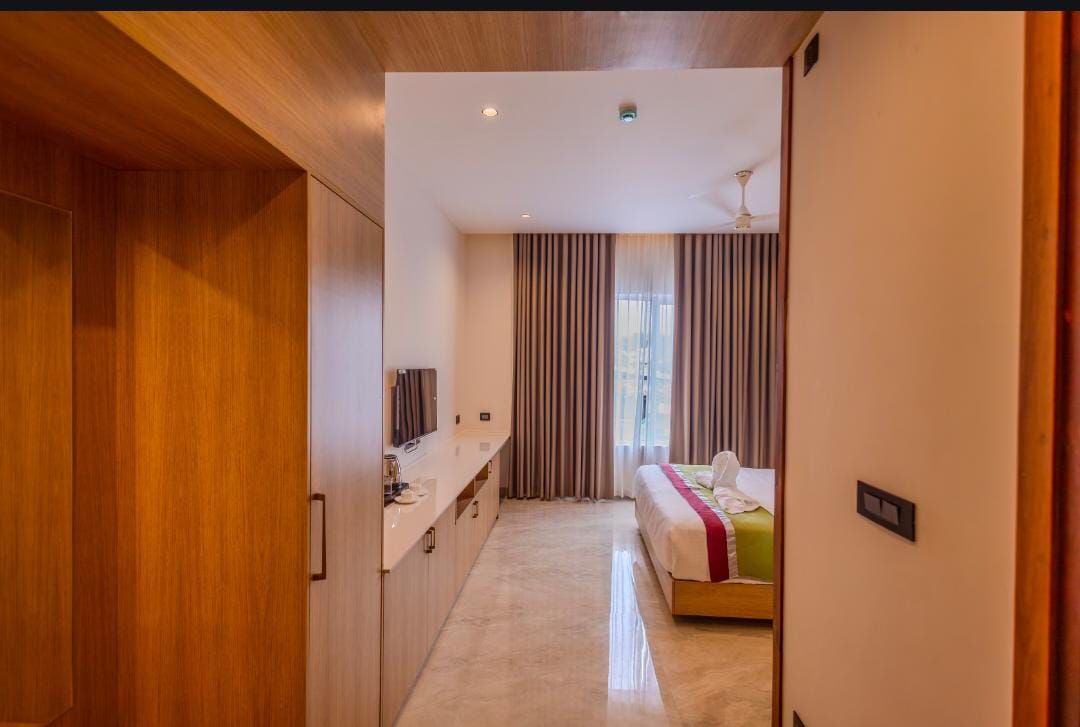 Deluxe King/Twin Room