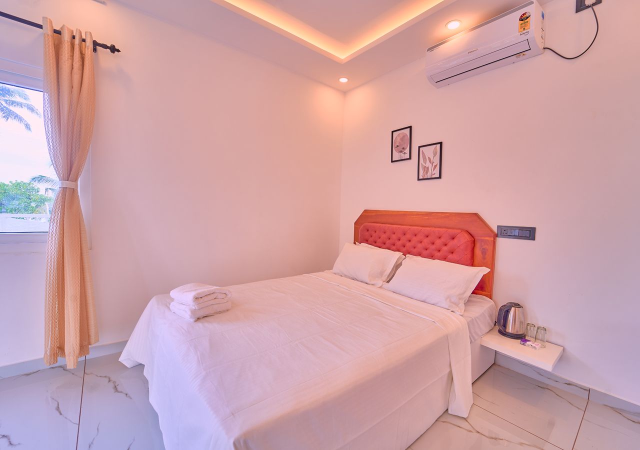 Celestiah Lakeshore Kochi by VOYE HOMES Deluxe ac room 8