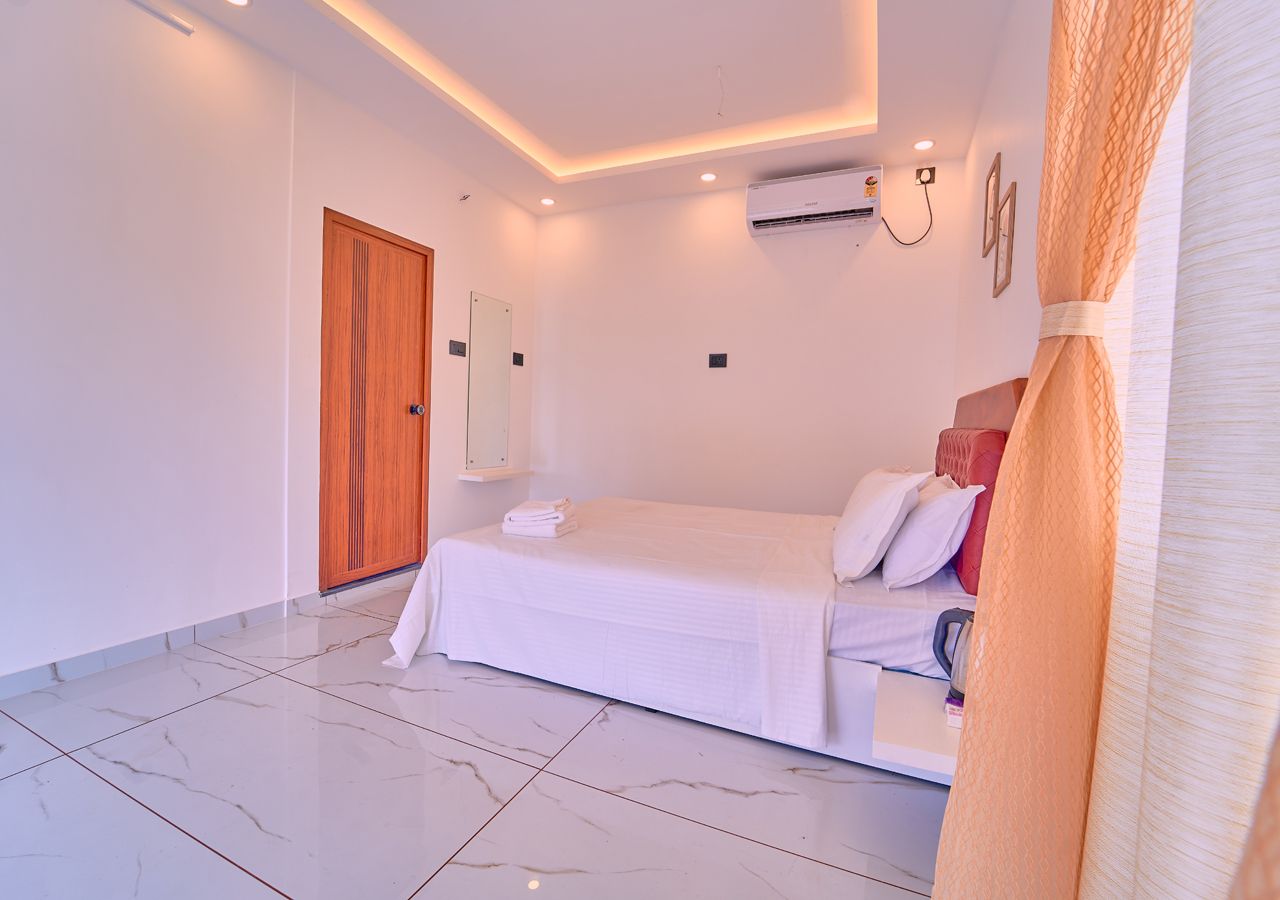 Celestiah Lakeshore Kochi by VOYE HOMES Deluxe ac room 3