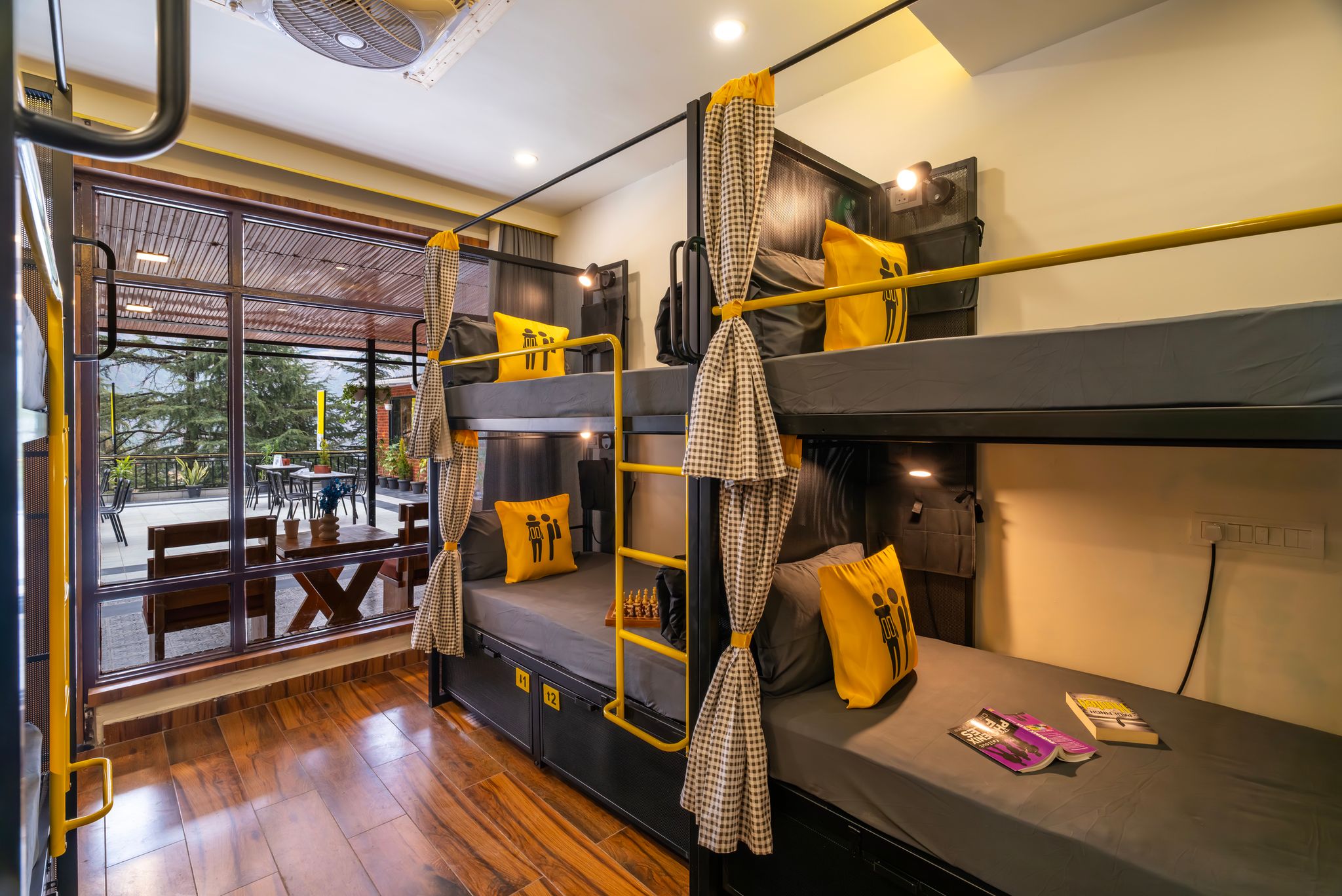 Bed in 6 Bed Mixed Dormitory