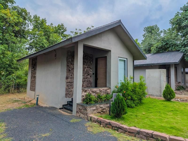 Syna Jungle Resort,Shahdar Luxury Cottage 6