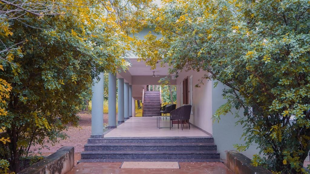 Syna Jungle Resort,Shahdar