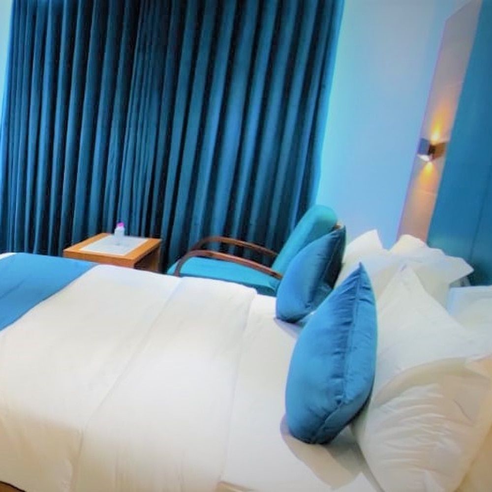 Golden Oasis Hotel Becharaji Deluxe Triple (Price is for 3 adults)