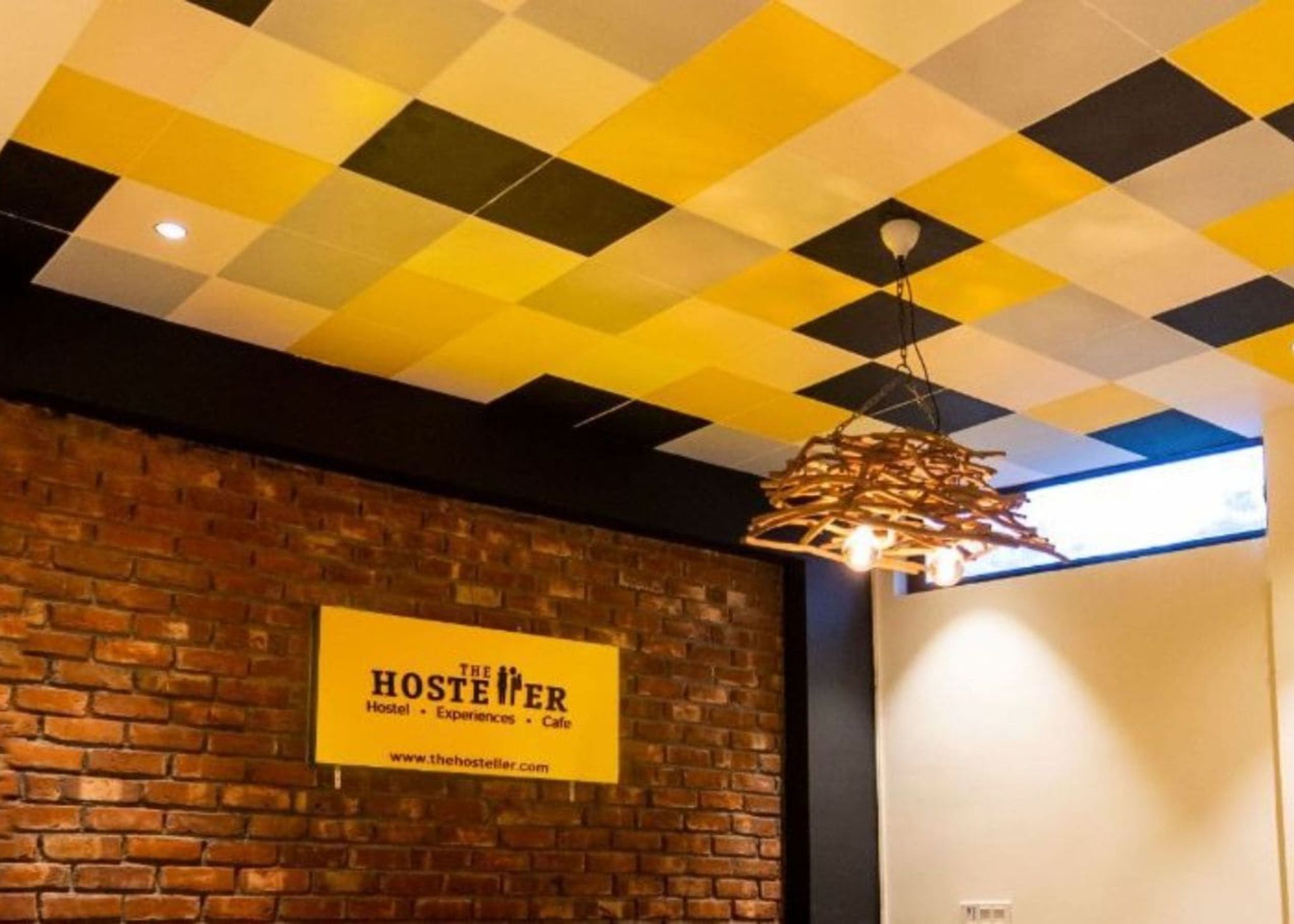 The Hosteller Agra, Tajganj Deluxe Double Room 	