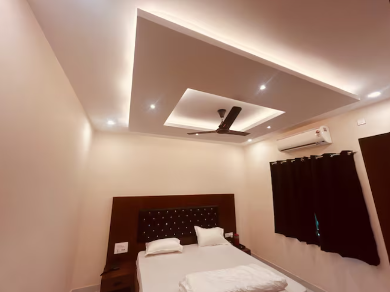 King Bed Room with Garden View