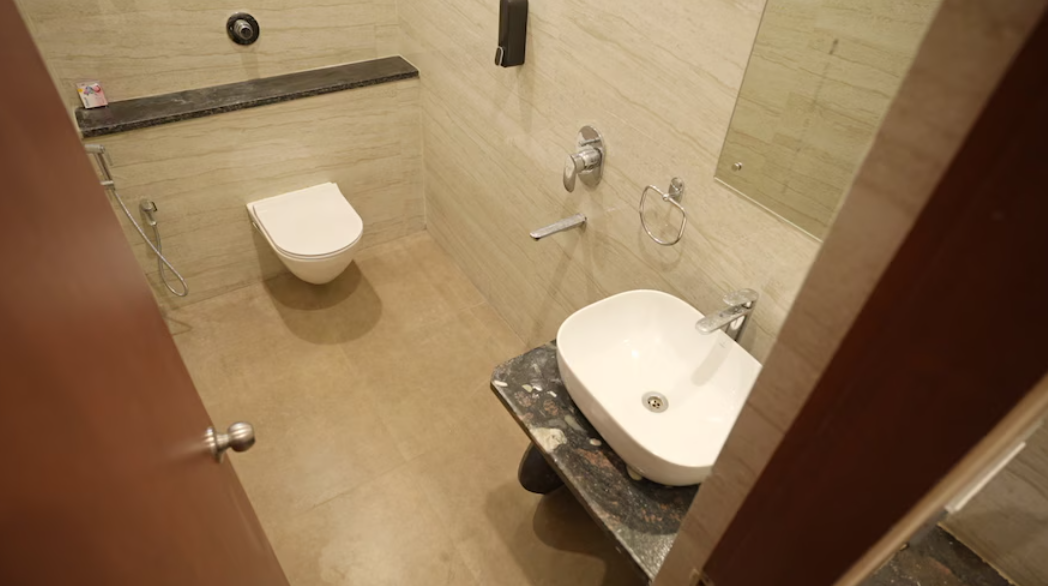 King Bed Room with Garden View