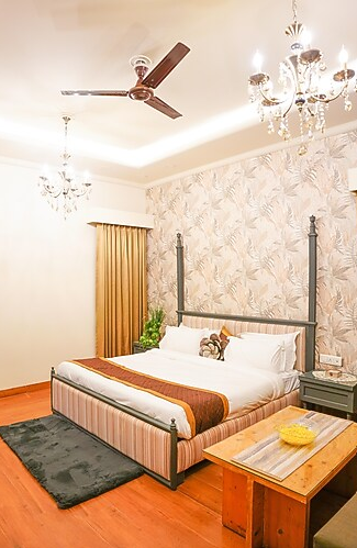 Deluxe Room with Balcony