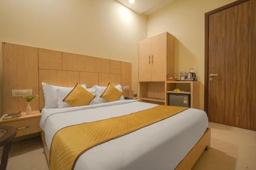 Pax Hotel Welcome Inn (Opp. Railway Station) Deluxe Room 3