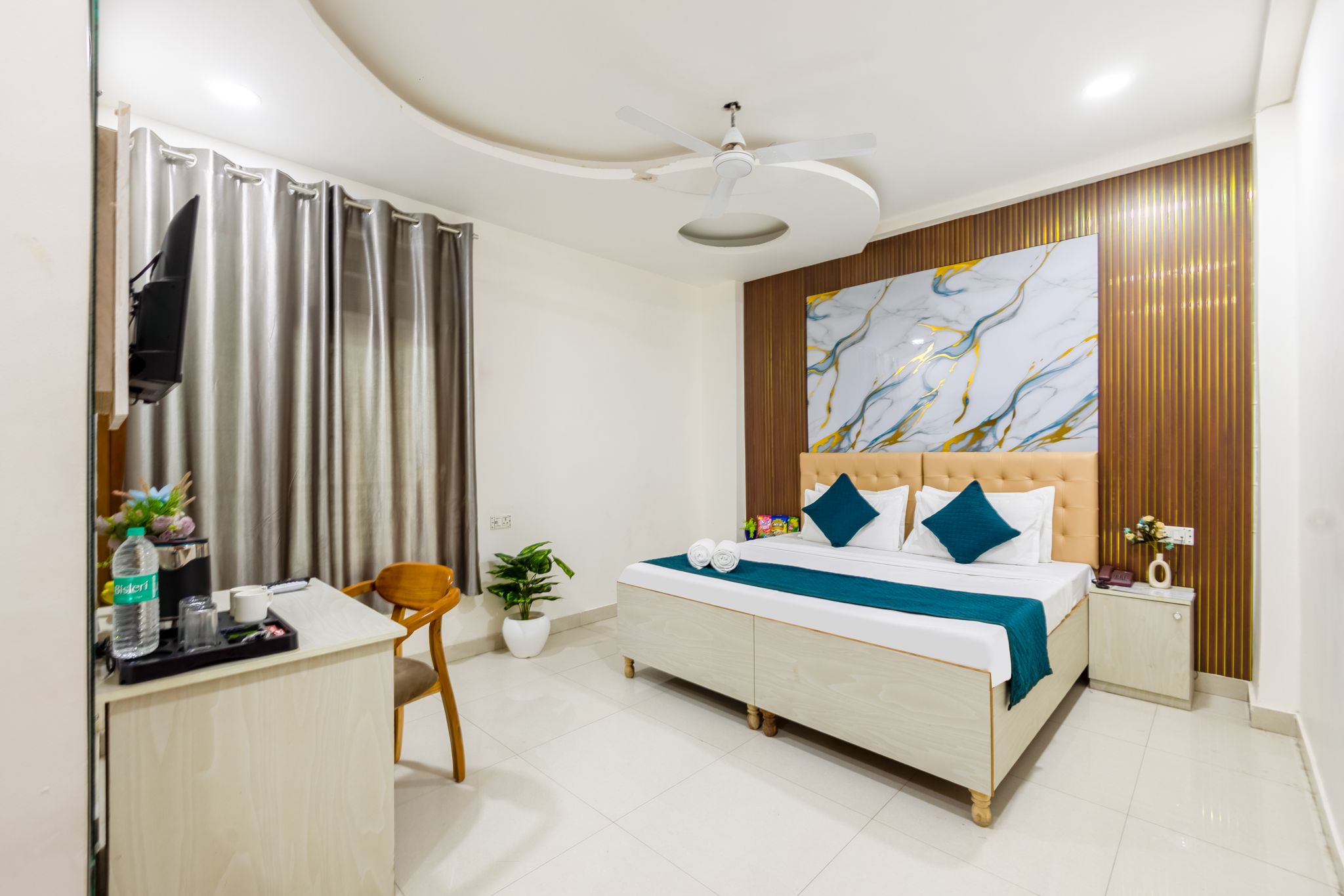 Deluxe Room with City View