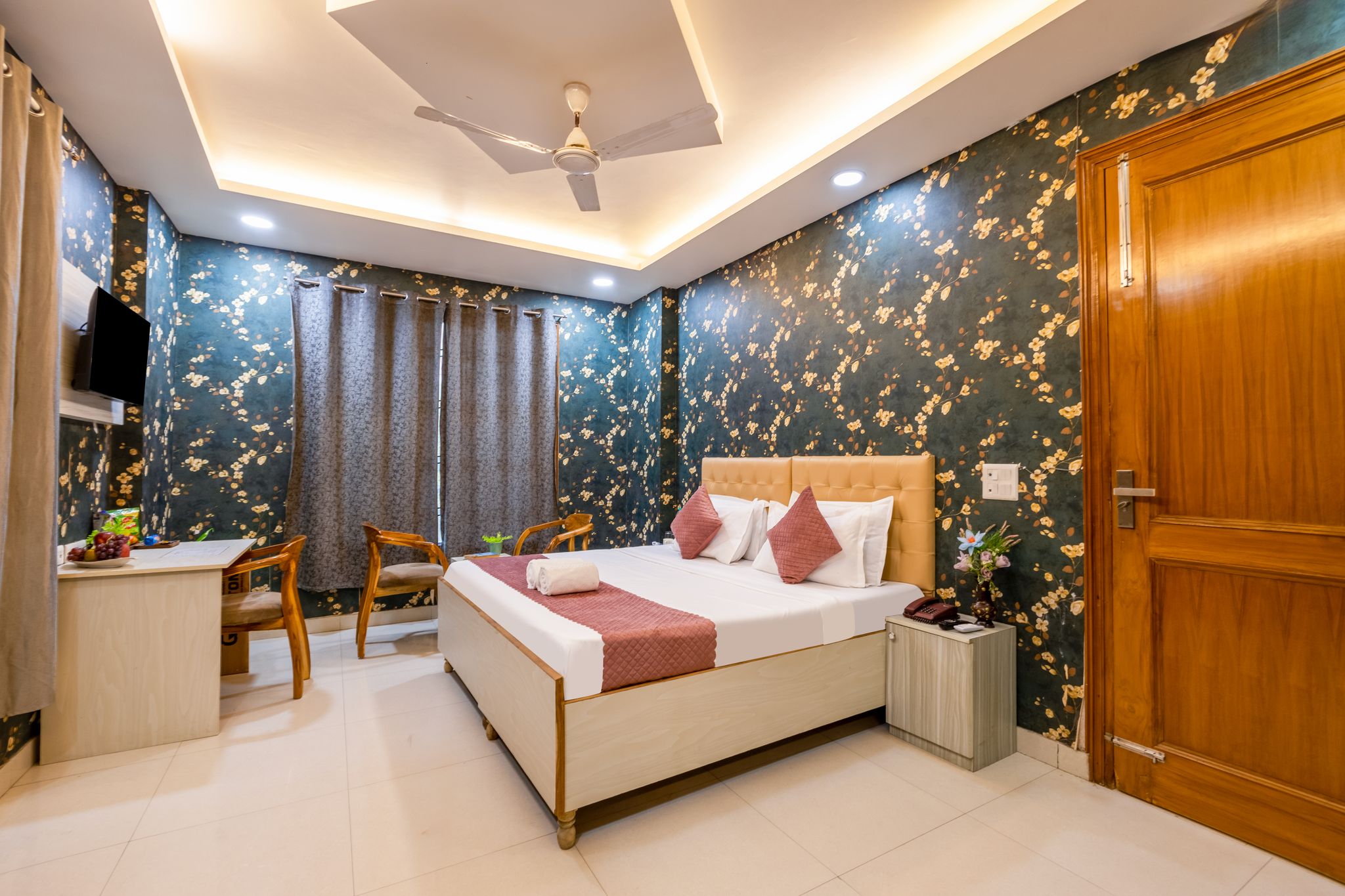 Deluxe Room with City View