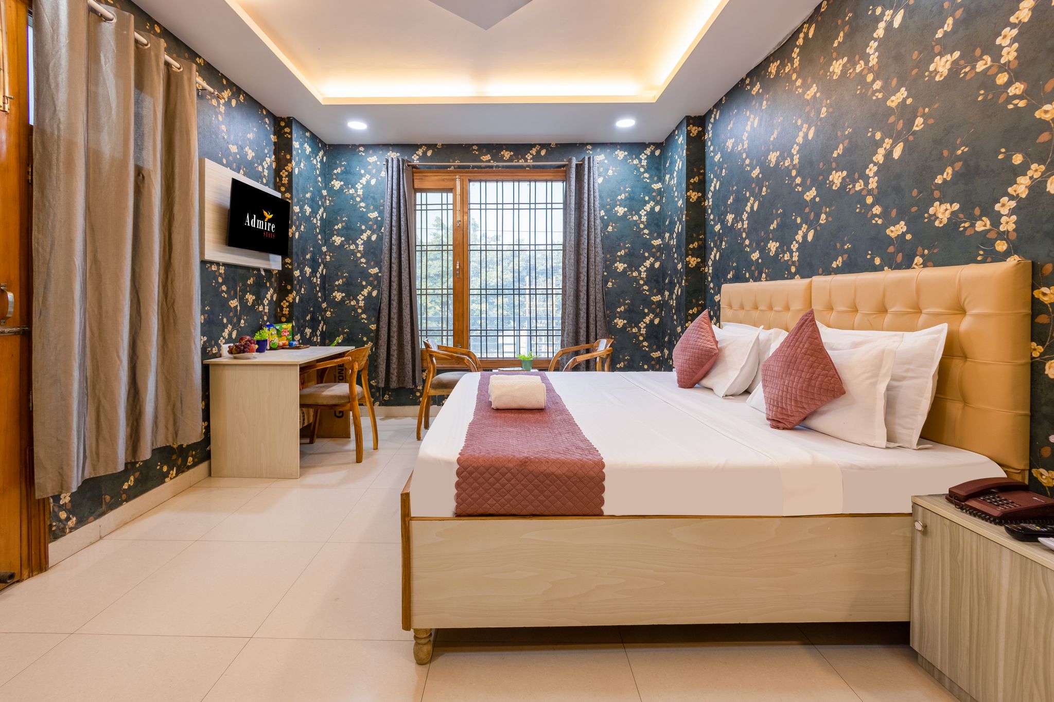 Deluxe Room with City View