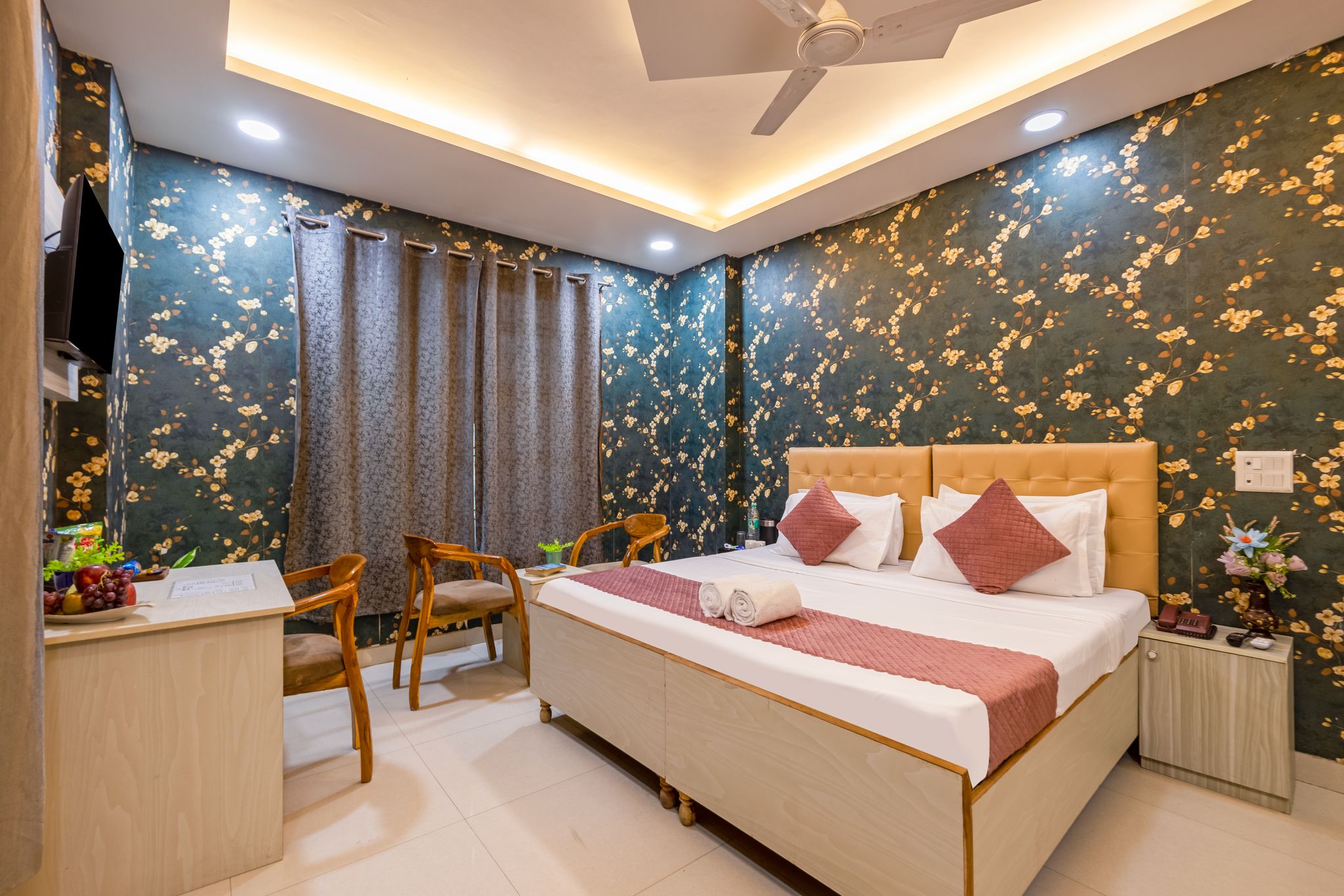 Deluxe Room with City View