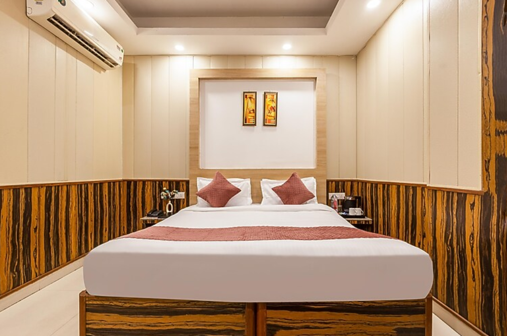 Hotel Admire Inn Sec-44 By ASPL Deluxe Room 8