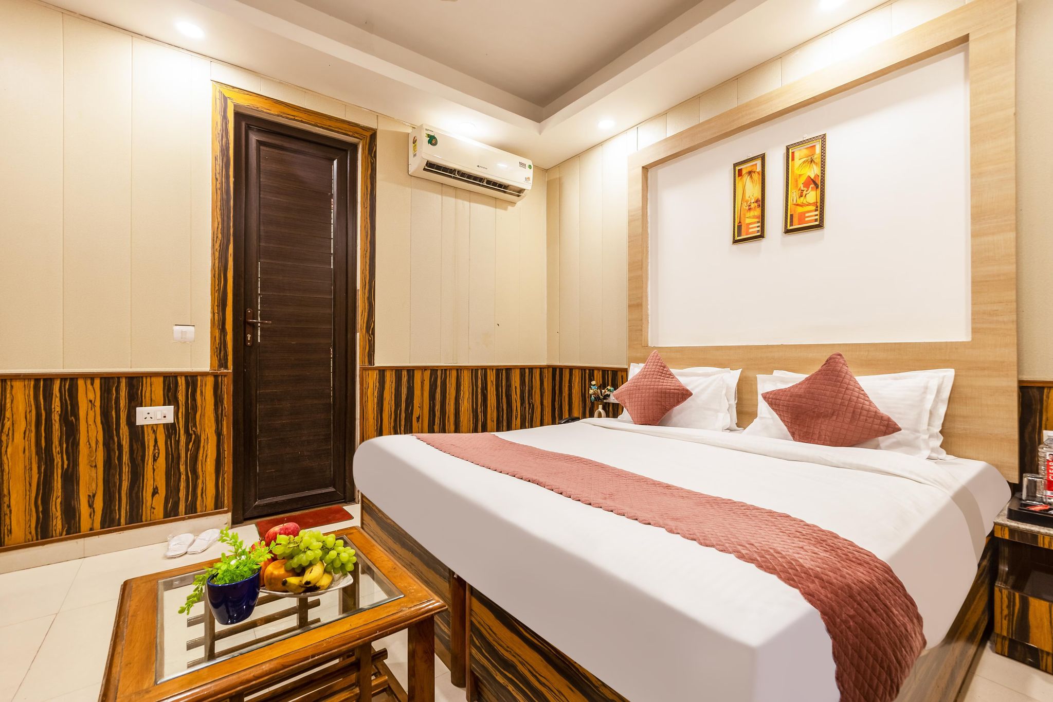 Hotel Admire Inn Sec-44 By ASPL Deluxe Room 9