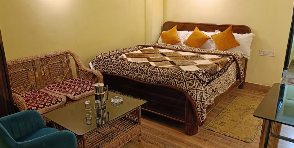 Himalayan Haveli Deluxe Room 3