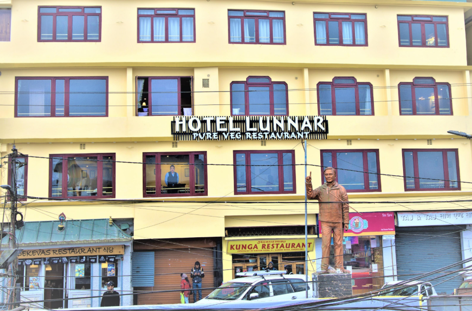 Hotel Lunnar (Pure Veg.)