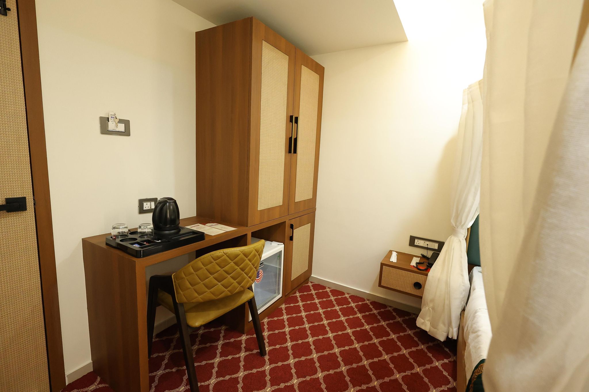 Hotel Heaven Blue Deluxe Room 4