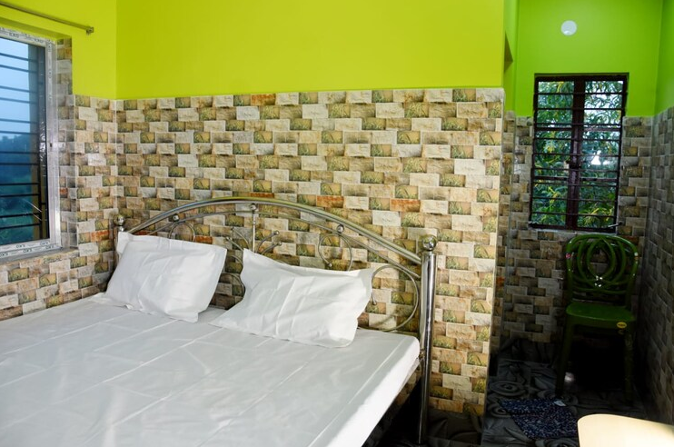 Double Bed Room (No TV)