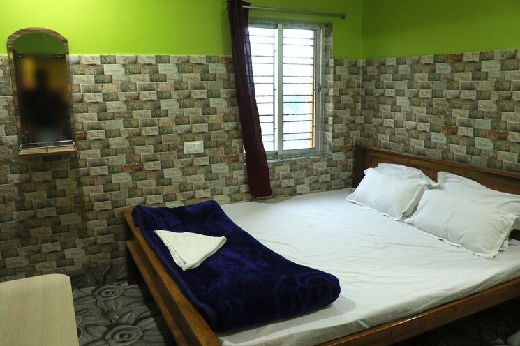 Double Bed Room (No TV)