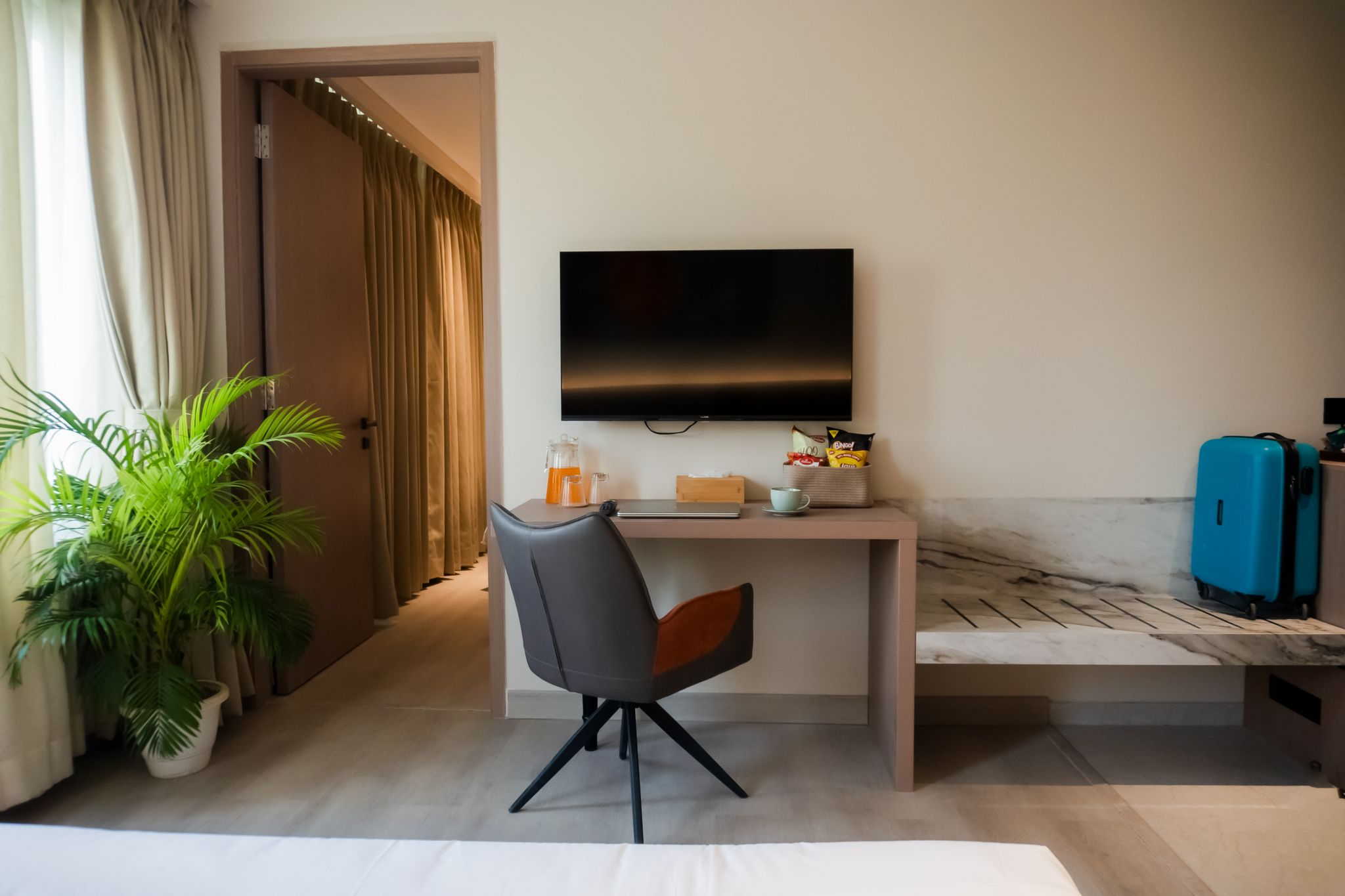 Minimaist - Varanasi City Centre King Room 6