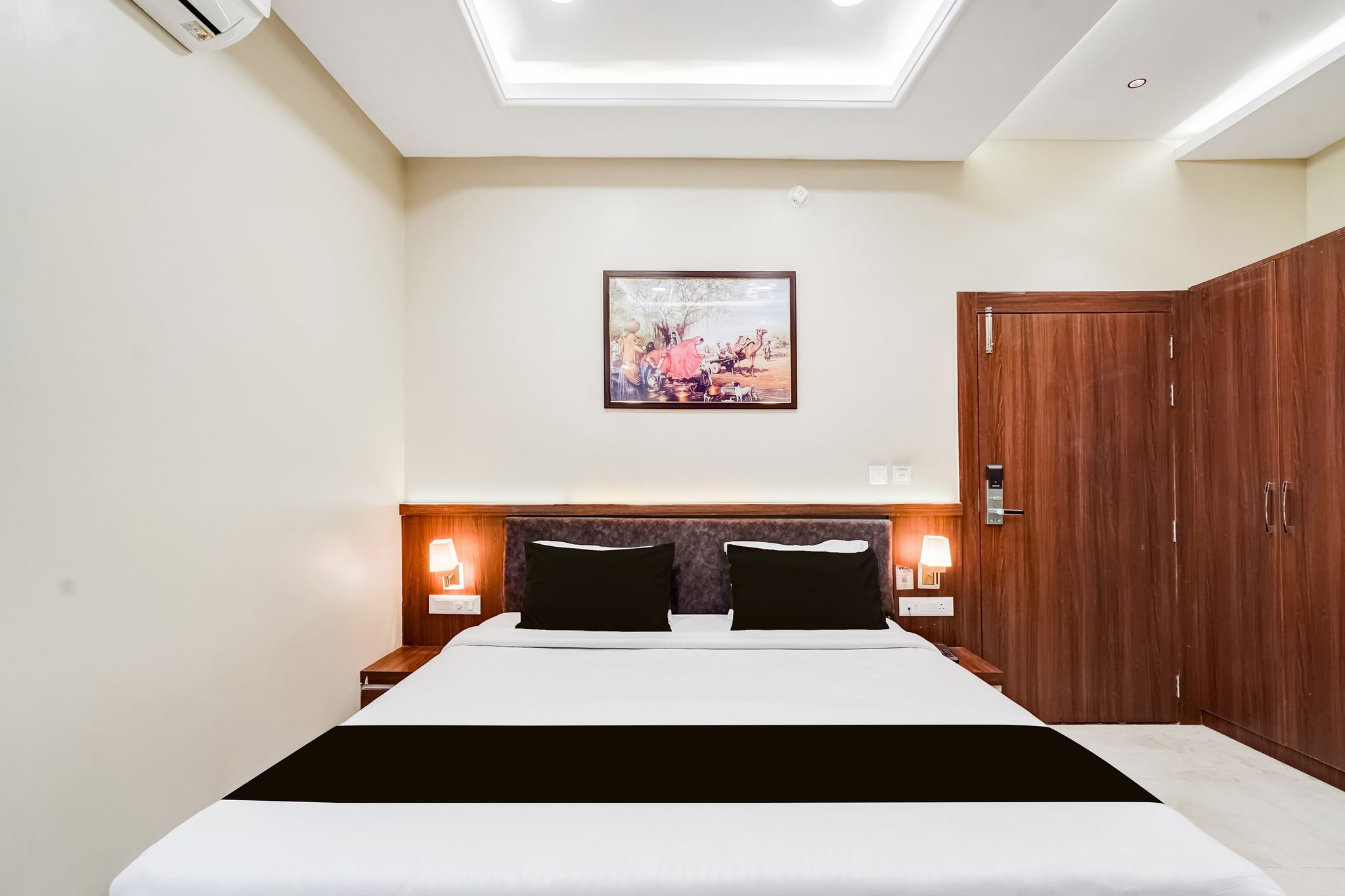 Super Townhouse Jodhpur Clock Tower Formerly Shiv Hari Heritage CLASSIC 10