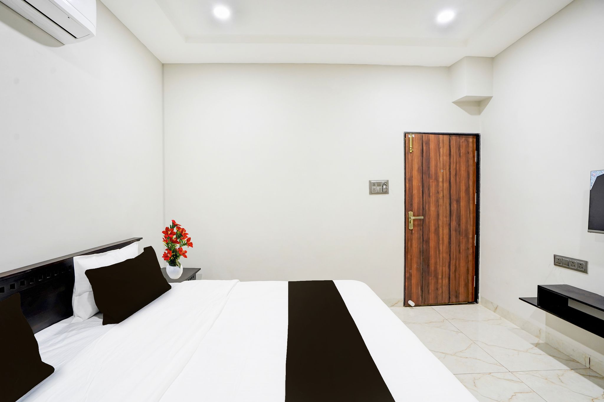 Super Townhouse Rajendra Nagar Main Road CLASSIC 10