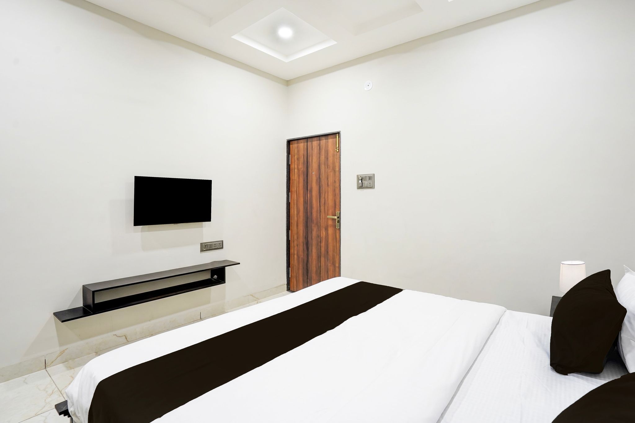 Super Townhouse Rajendra Nagar Main Road CLASSIC 9