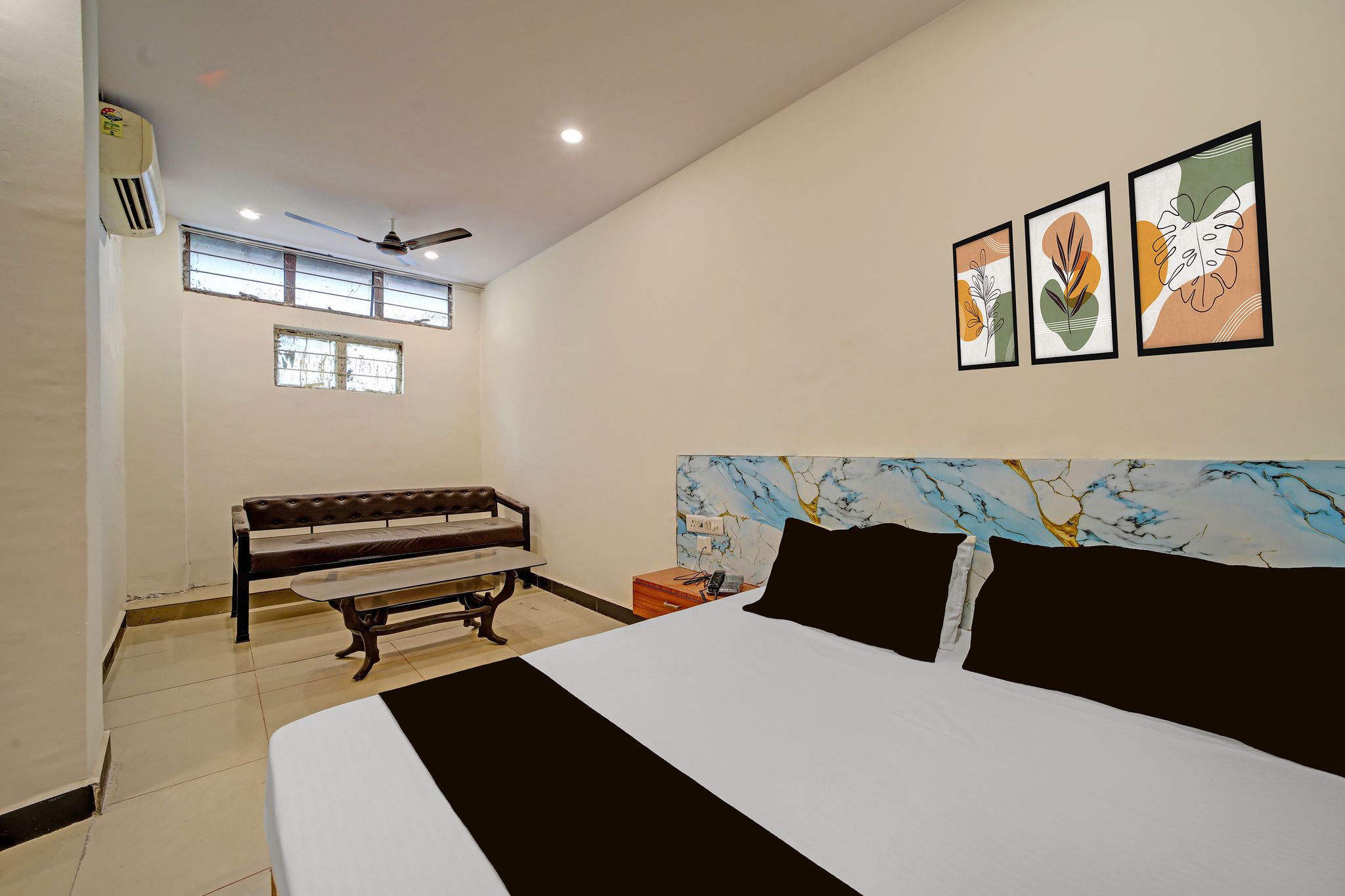 Super Collection O Azad Nagar Ayodhya Bypass Road Bhopal Formerly Hotel Inbox CLASSIC 4