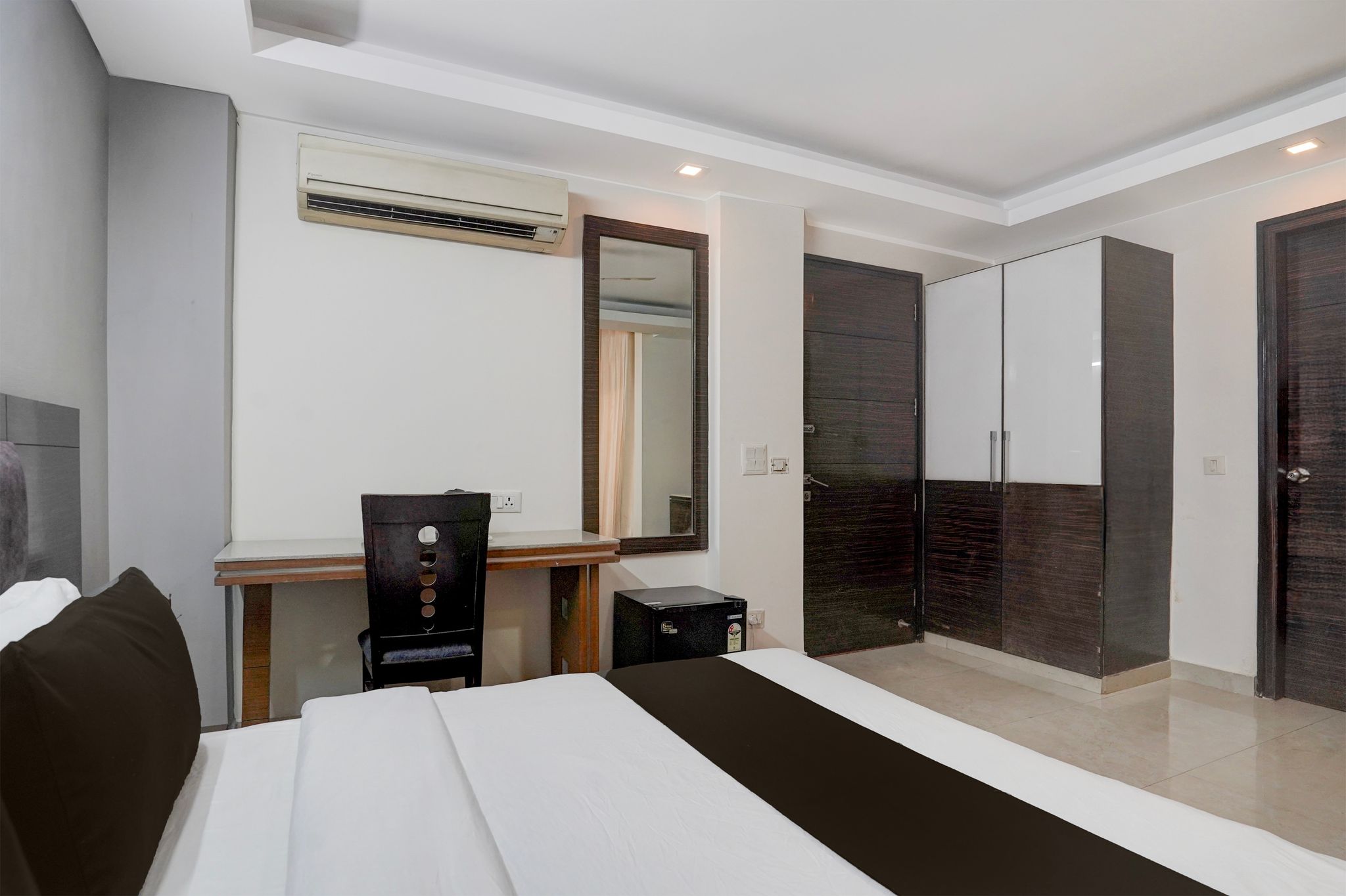 Super Townhouse Millenium City Centre CLASSIC 6