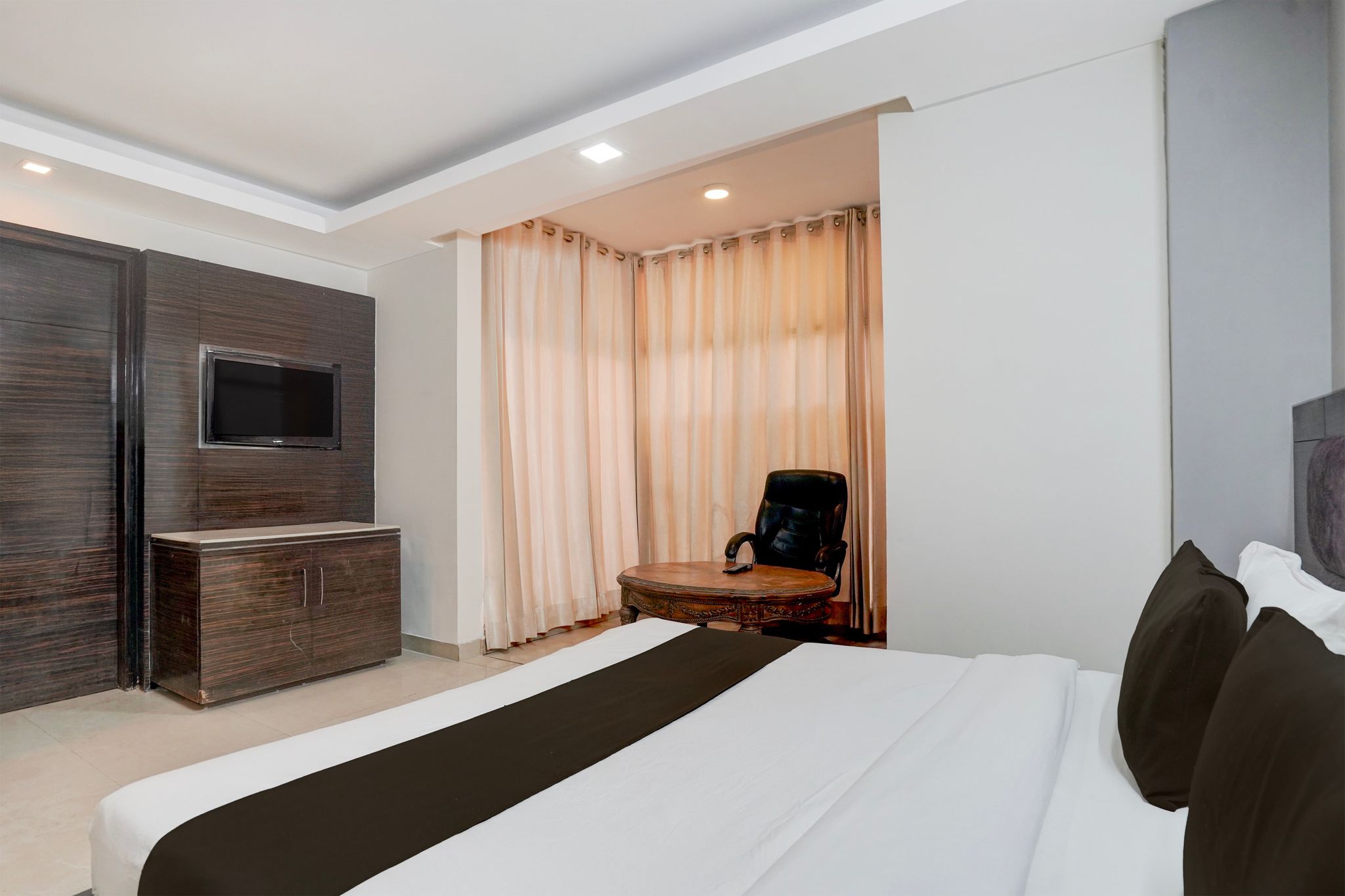 Super Townhouse Millenium City Centre CLASSIC 9