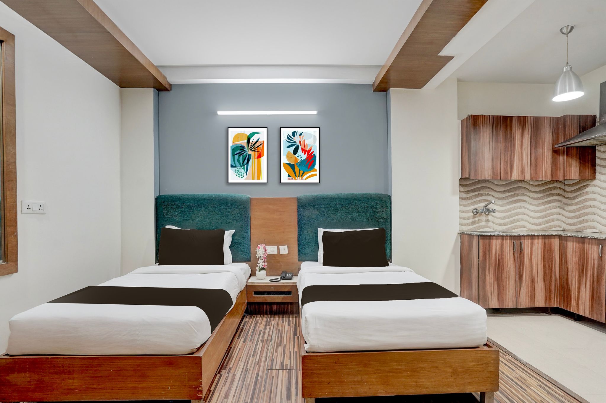 Super Townhouse Millenium City Centre CLASSIC 12