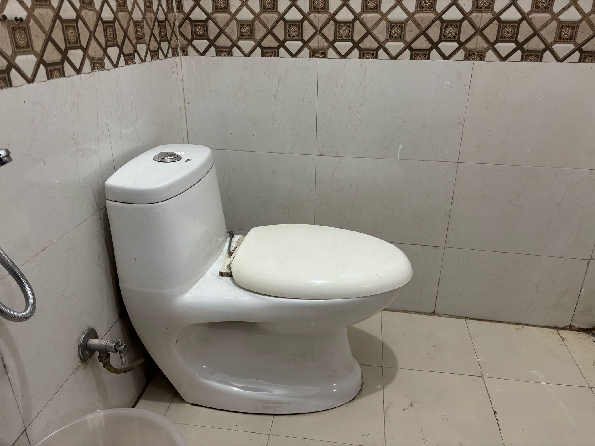 Collection O DLF Phase 3 Metro Station Gurgaon Formerly Krishnay Residency Classic 18